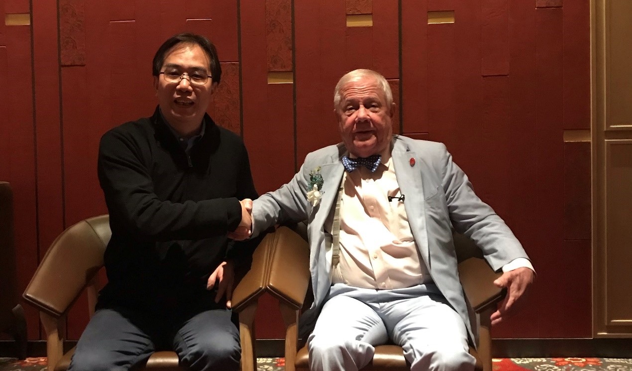 "做一个独一无二的商学院",交谈中吉姆·罗杰斯(jim rogers)对湖南